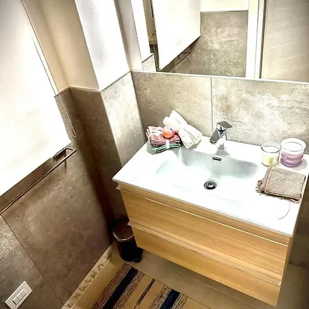 Conero Casa - Di Numana Fronte Mare In Via Litoranea 178 Bis Con Parcheggio Esclusivo Apartment