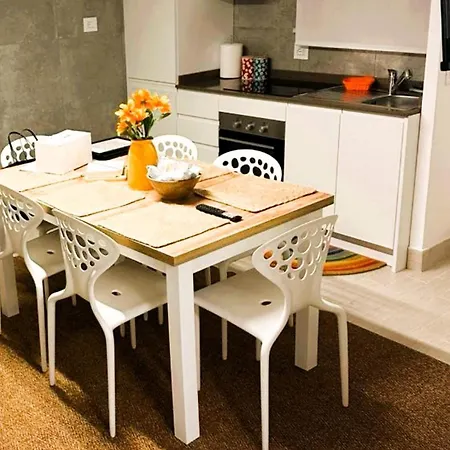 Apartment Conero Casa - Di Numana Fronte Mare In Via Litoranea 178 Bis Con Parcheggio Esclusivo